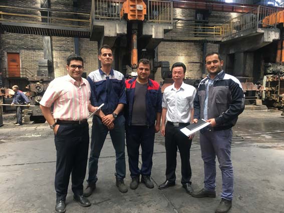 посетили клиентов сталелитейного завода в зарубежных странах